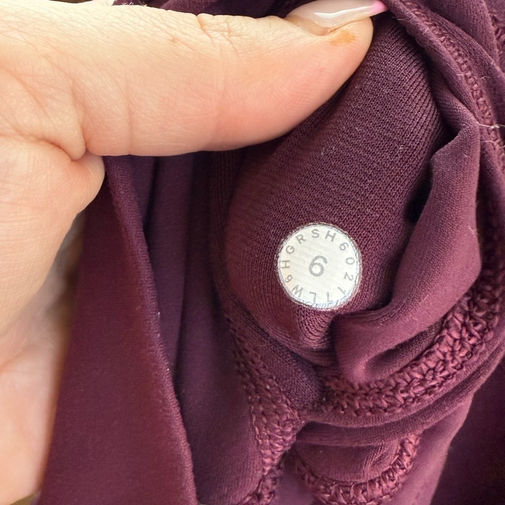 Lululemon Align Leggings 21in size 6 maroon - Picture 7 of 7
